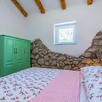 Two-bedroom In Feriehus *