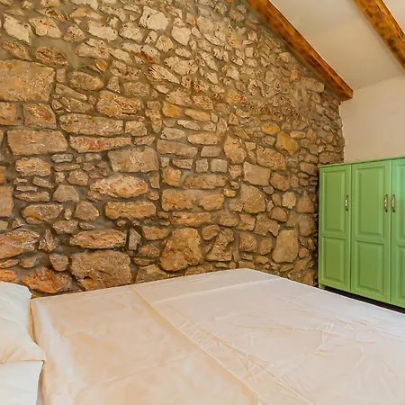 Casa vacanze Two-bedroom In Šmrika